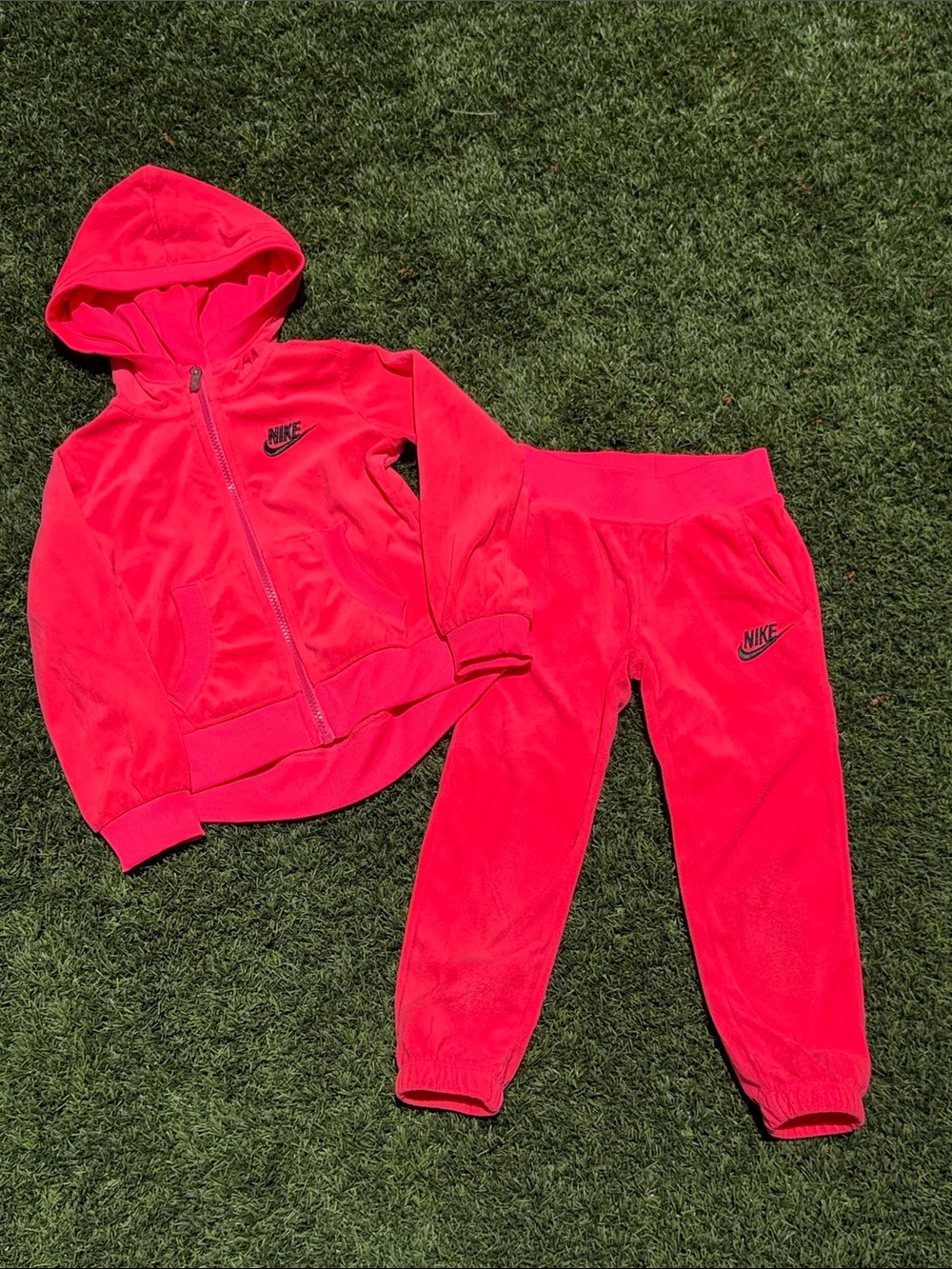 Nike Girls Bright Pink Velour Hoodie & Joggers Set